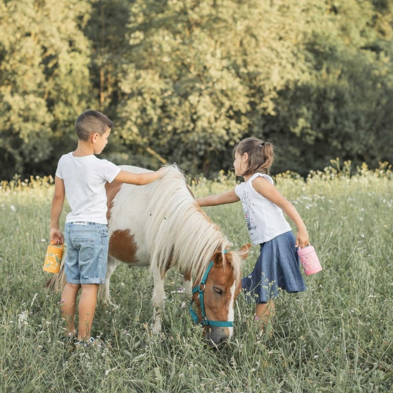 Portapranzo termico giallo per bambini decorato con leone e foglie in acciaio inossidabile, con maniglia estraibile per agevolare il trasporto